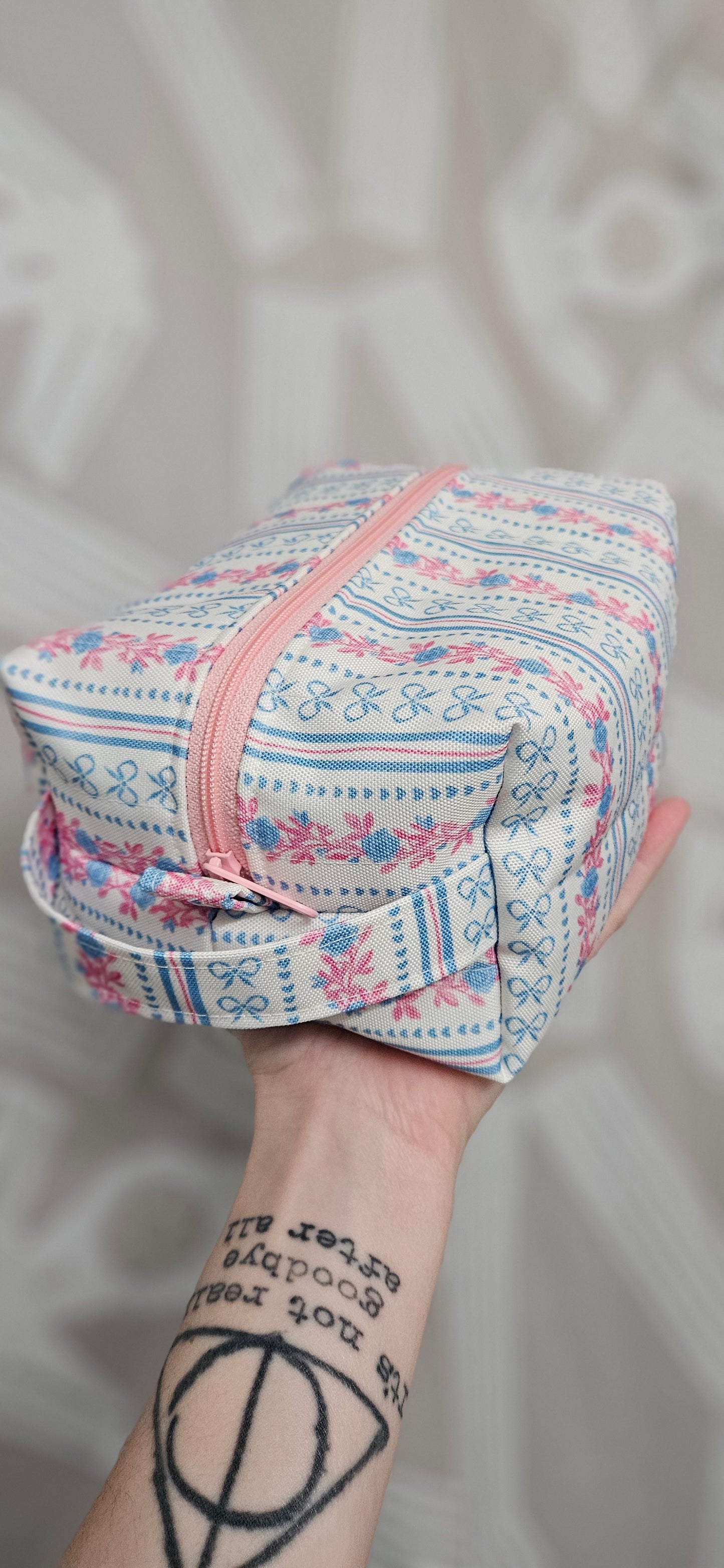 Blue Bows and Floral Box Pouch