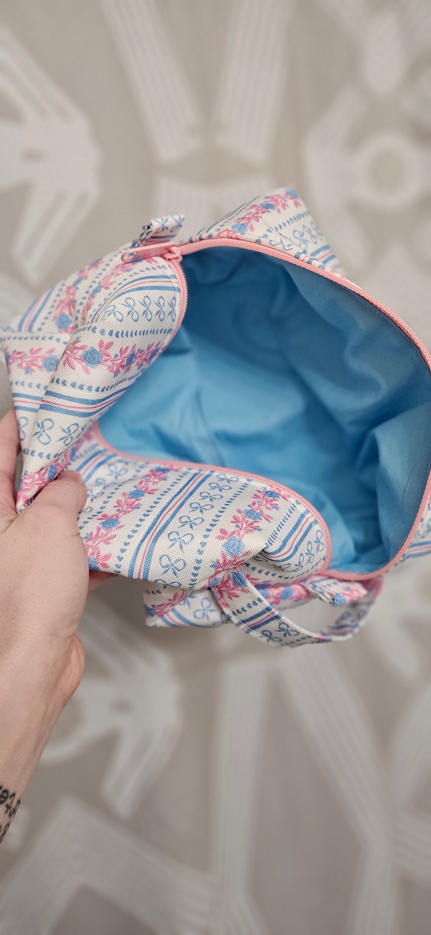 Blue Bows and Floral Box Pouch