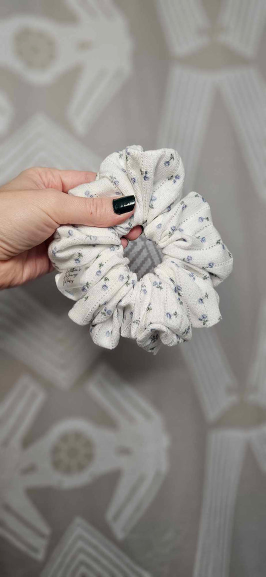 Forget-me-not Knit Scrunchie