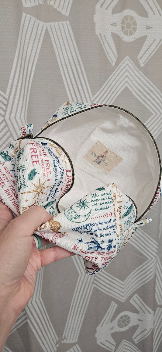 Fae Book Quotes Box Pouch