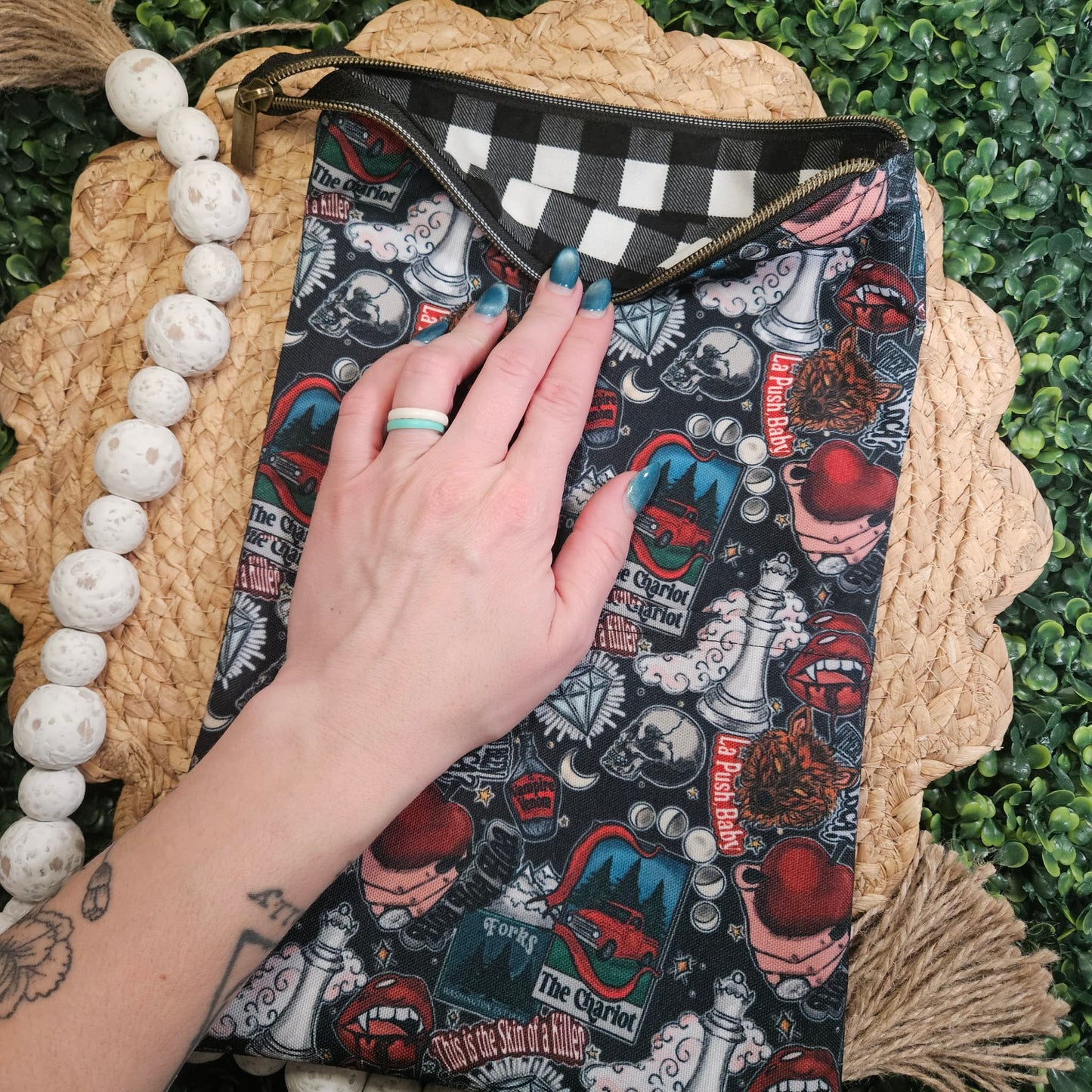 La Push Mash Up EXTENDED ZIPPER Book Sleeve