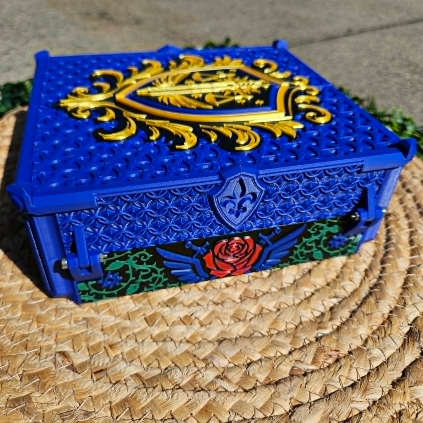 Paladin Dungeons and Dragons Tracking Chest