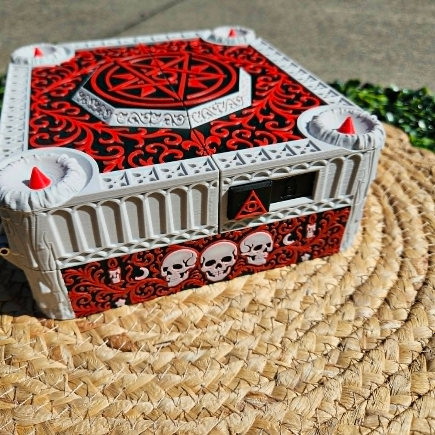 Necromancer Dungeons and Dragons Tracking Chest