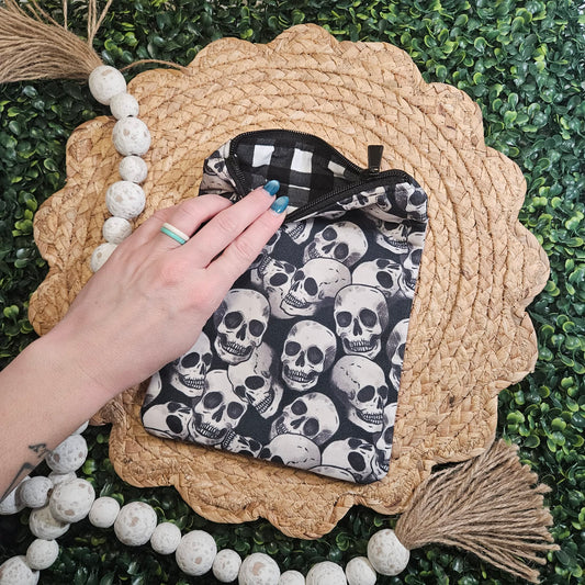Zippered - Skulls KINDLE Sleeve