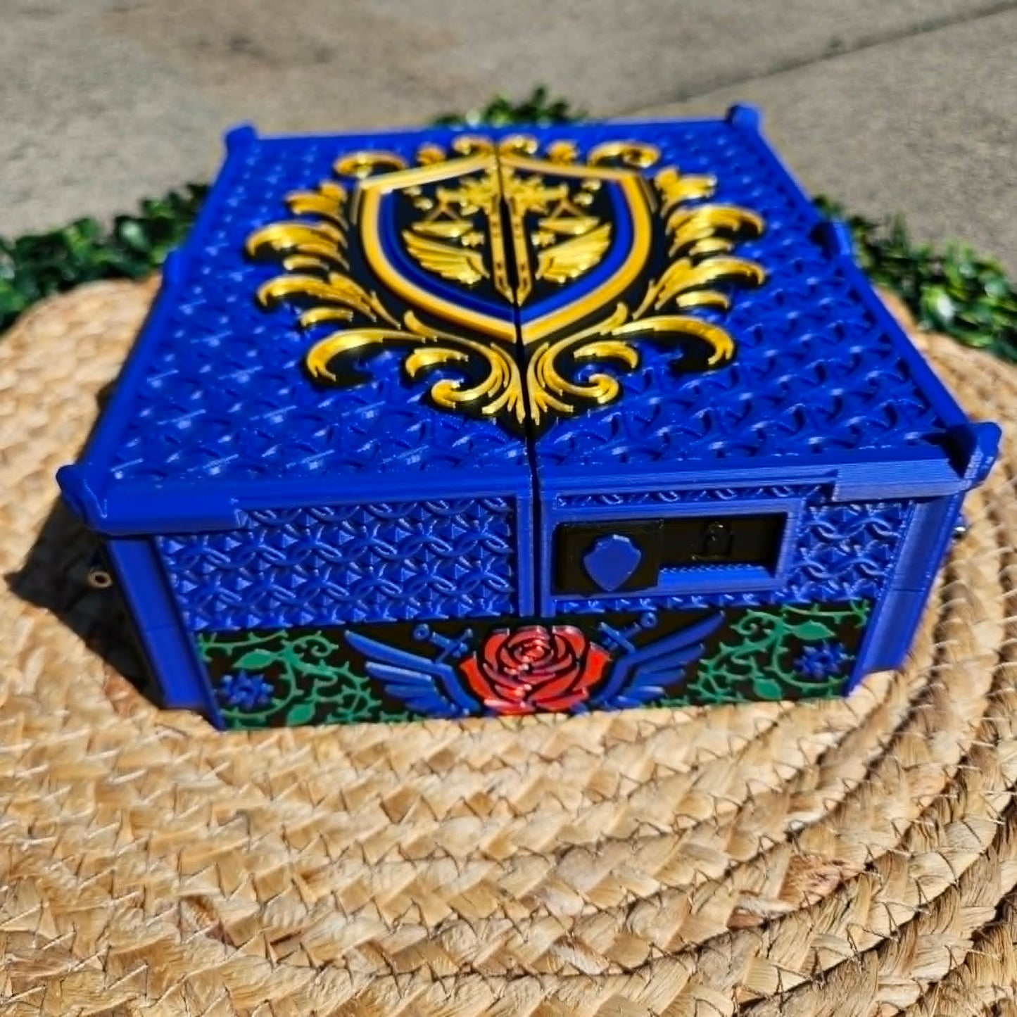 Paladin Dungeons and Dragons Tracking Chest