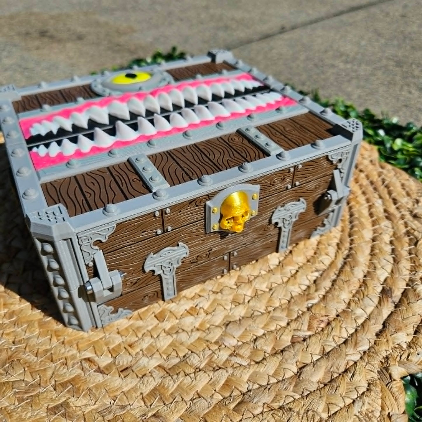 Mimic Dungeons and Dragons Tracking Chest