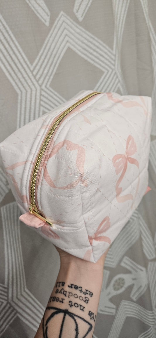 Quilted Bows Box Pouch - SECONDS